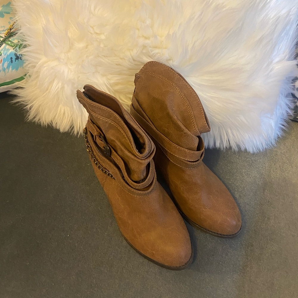 SO Tan Ankle Booties with Chain Detail